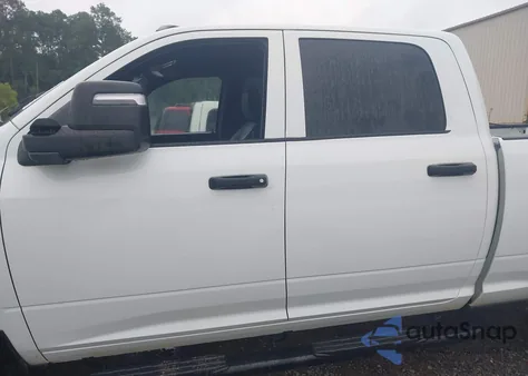 2024 Ram 2500 from USA, damaged, VIN 3C6UR5CJ3RG328604